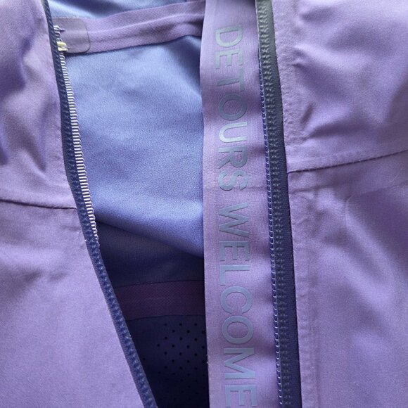 Lululemon Waterproof Hiking Half Zip Pullover Light Electric Indigo Size 4 Gorp - Picture 8 of 9